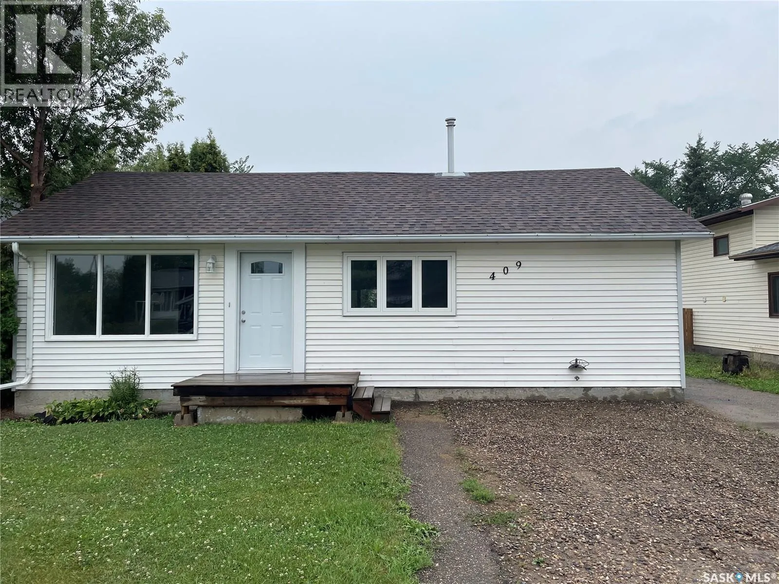 409 4th STREET W