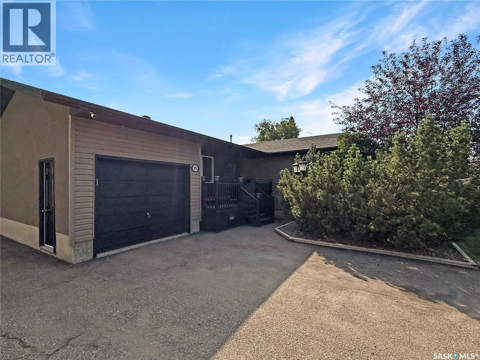3078 6th AVENUE W