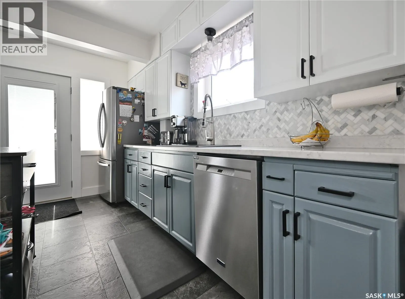 1110 3rd STREET
