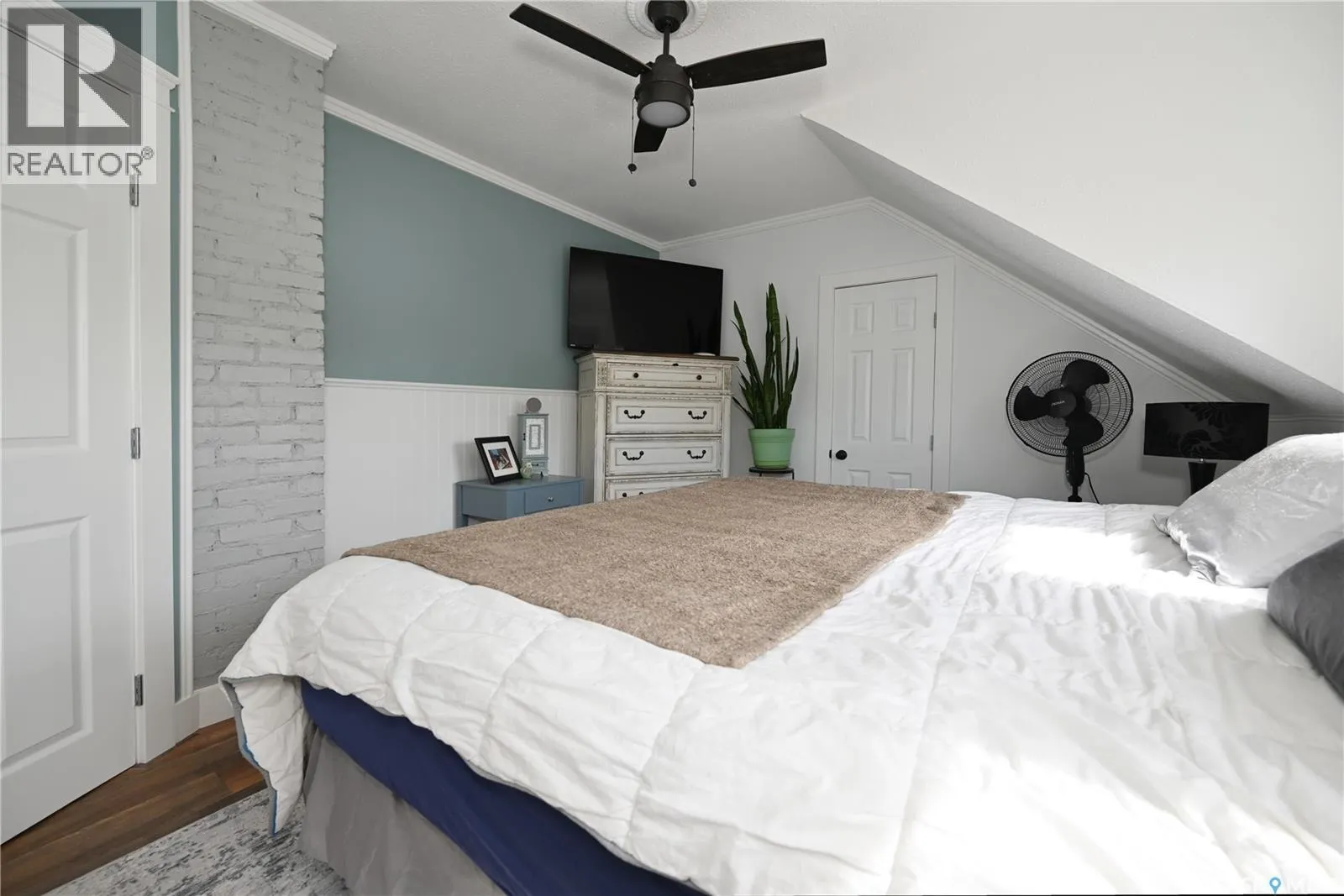 1110 3rd STREET