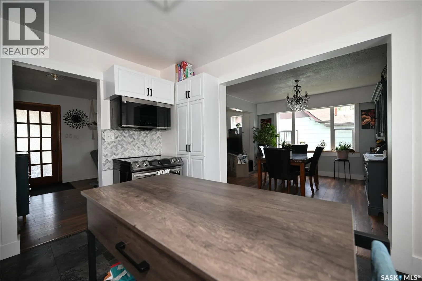 1110 3rd STREET