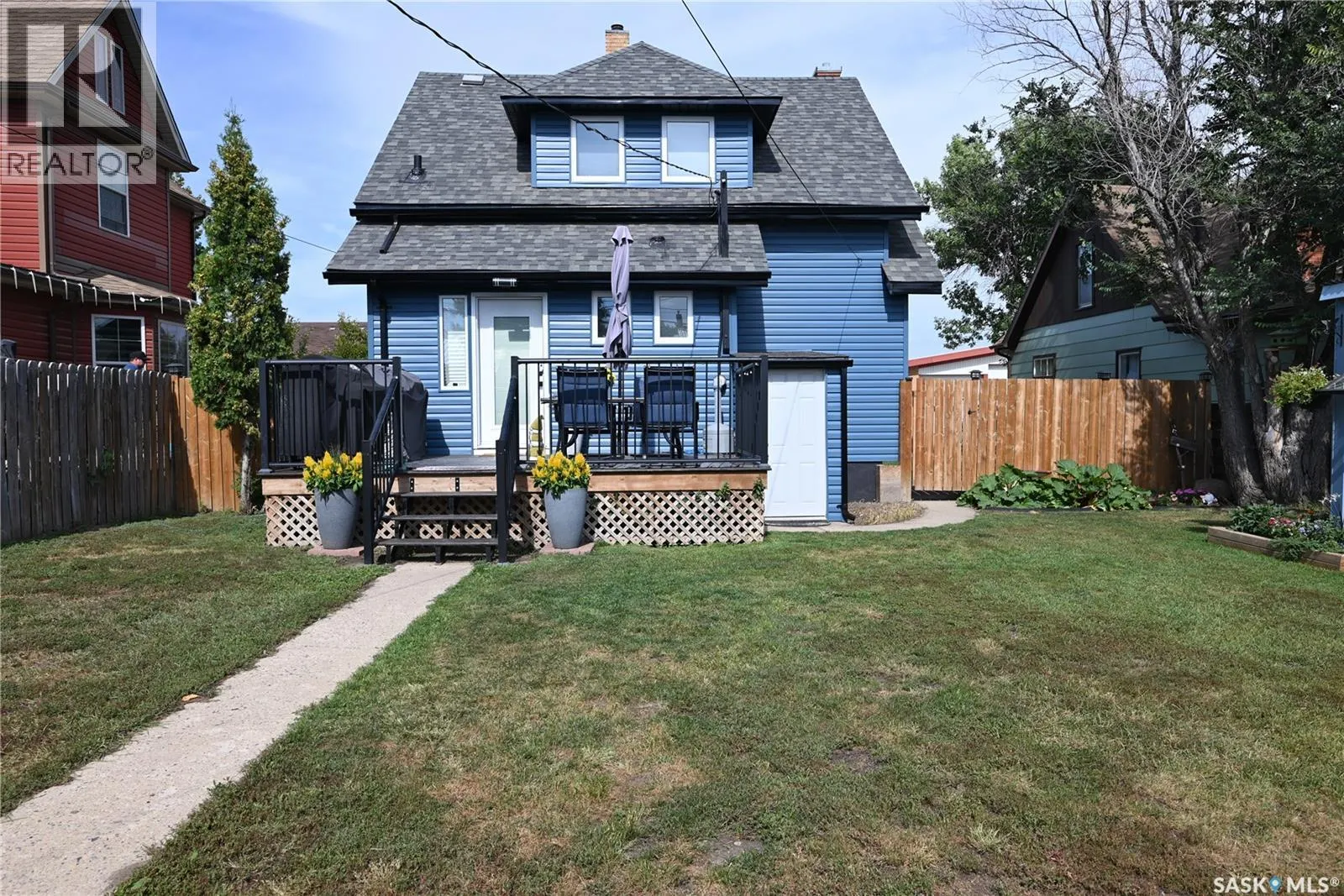 1110 3rd STREET