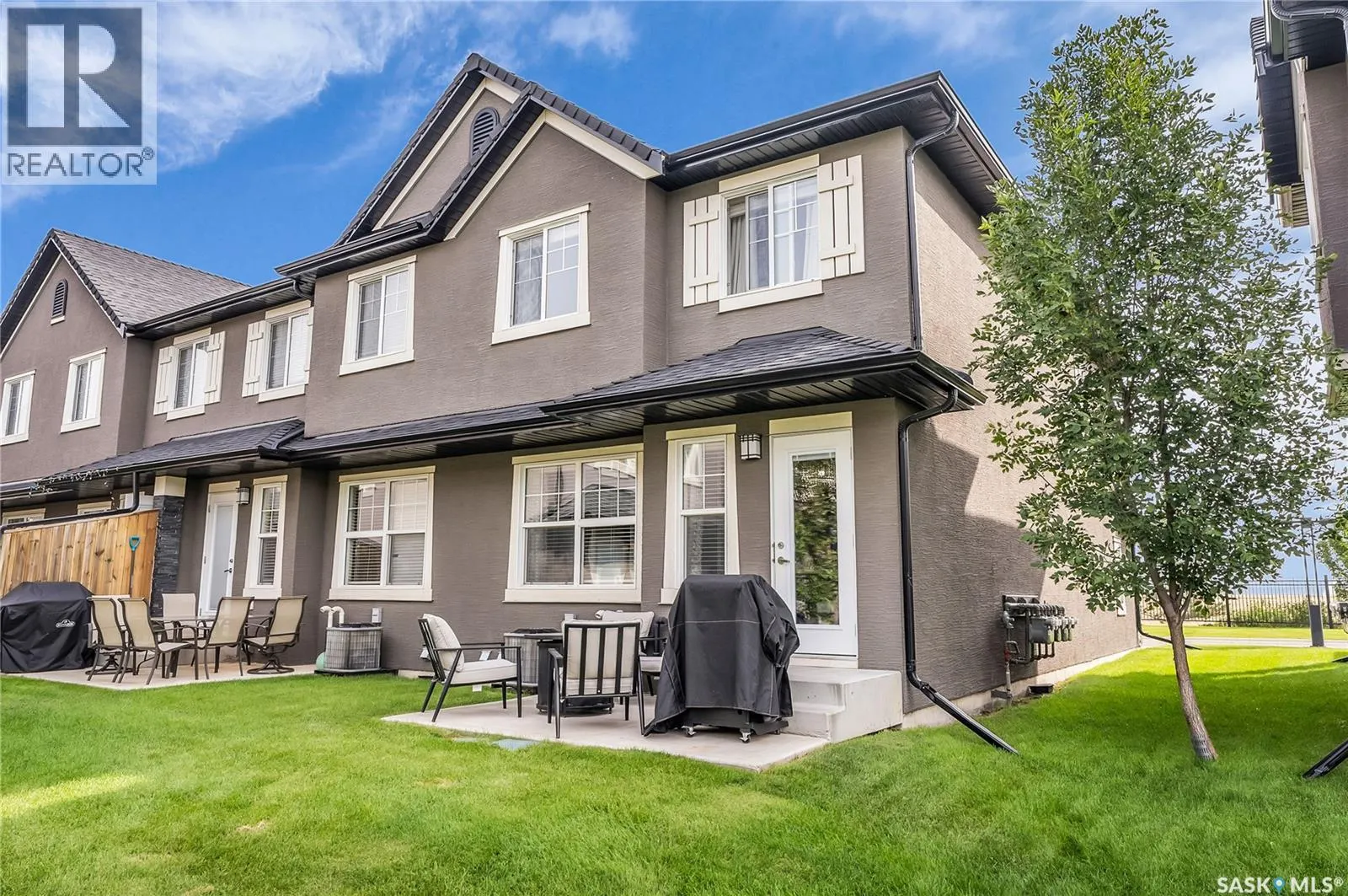 315 1303 Paton CRESCENT