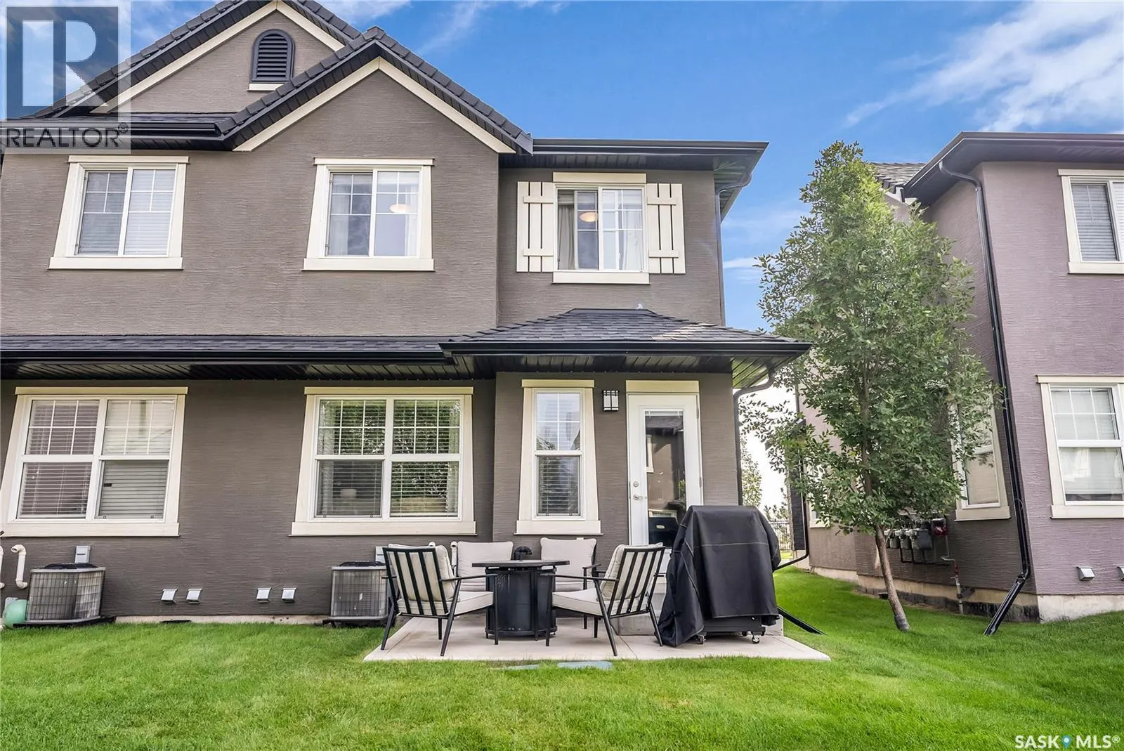 315 1303 Paton CRESCENT