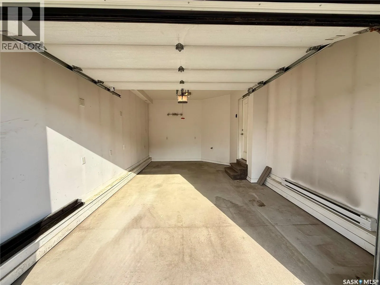 1 5301 BEACON DRIVE
