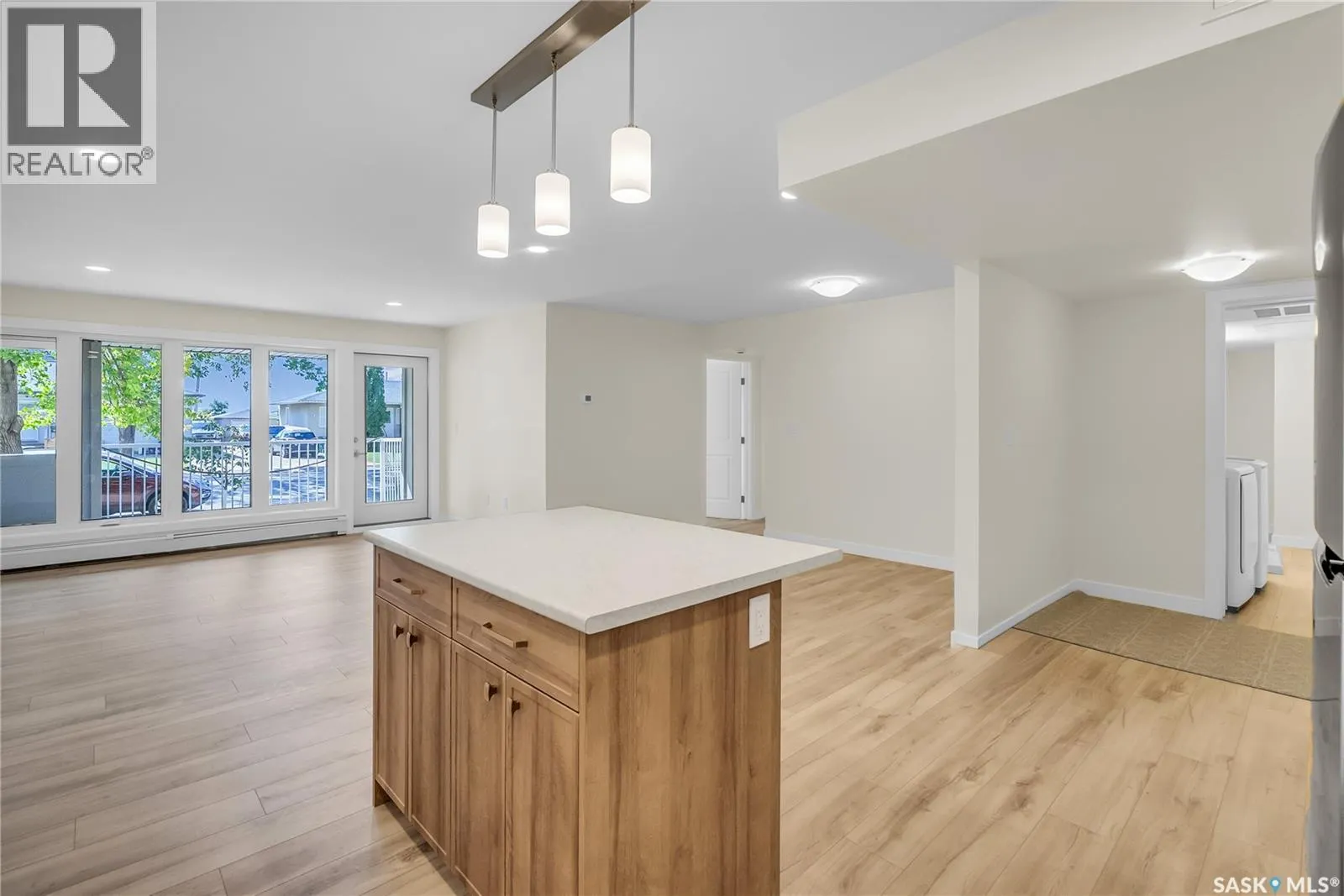 103 318 108th STREET W