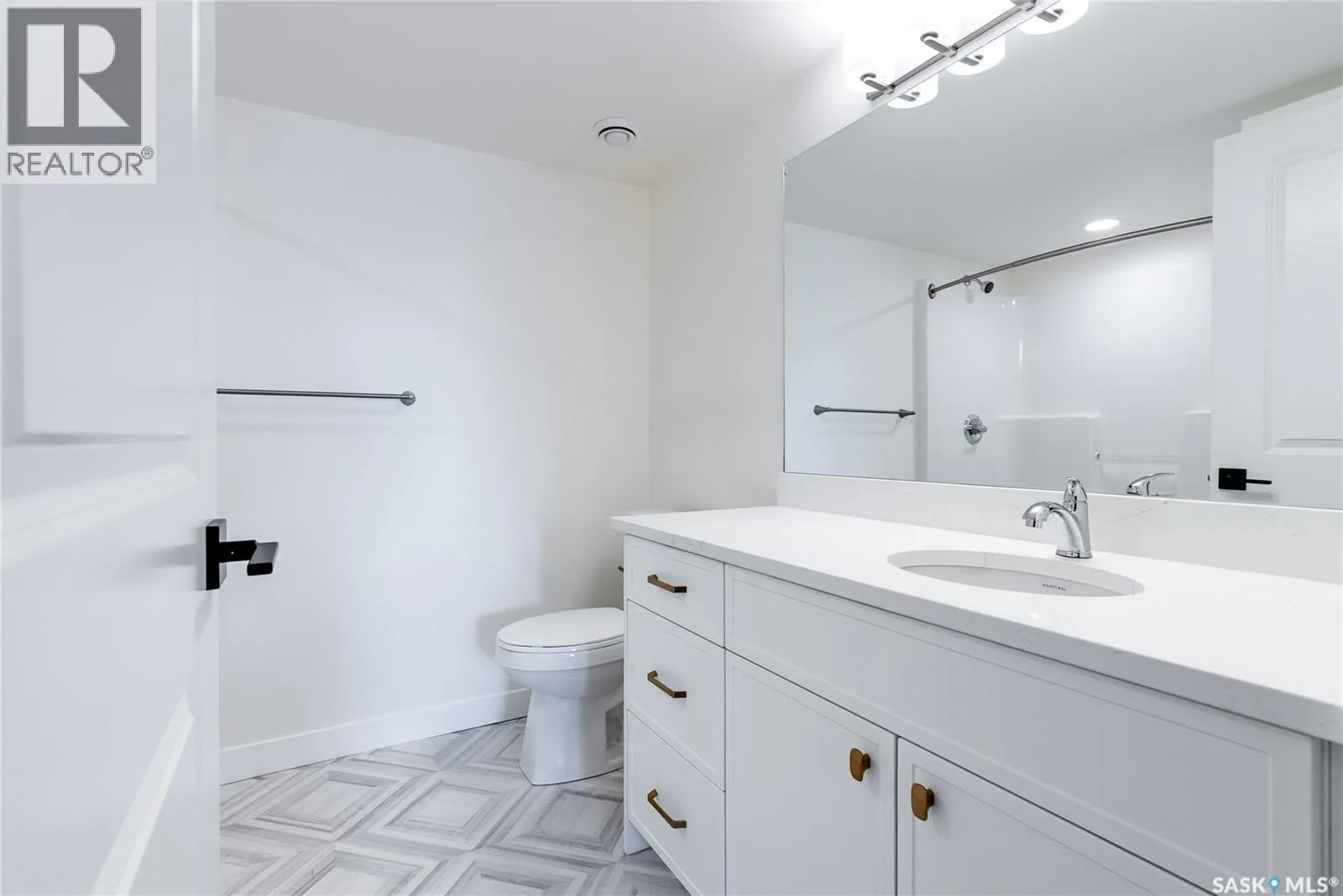 103 318 108th STREET W