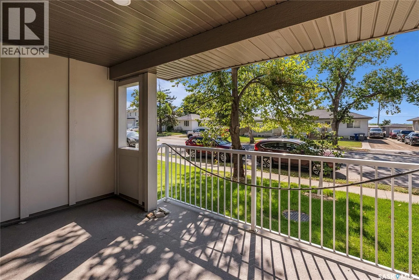 103 318 108th STREET W