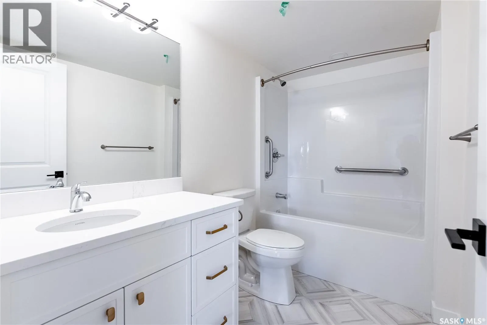 103 318 108th STREET W