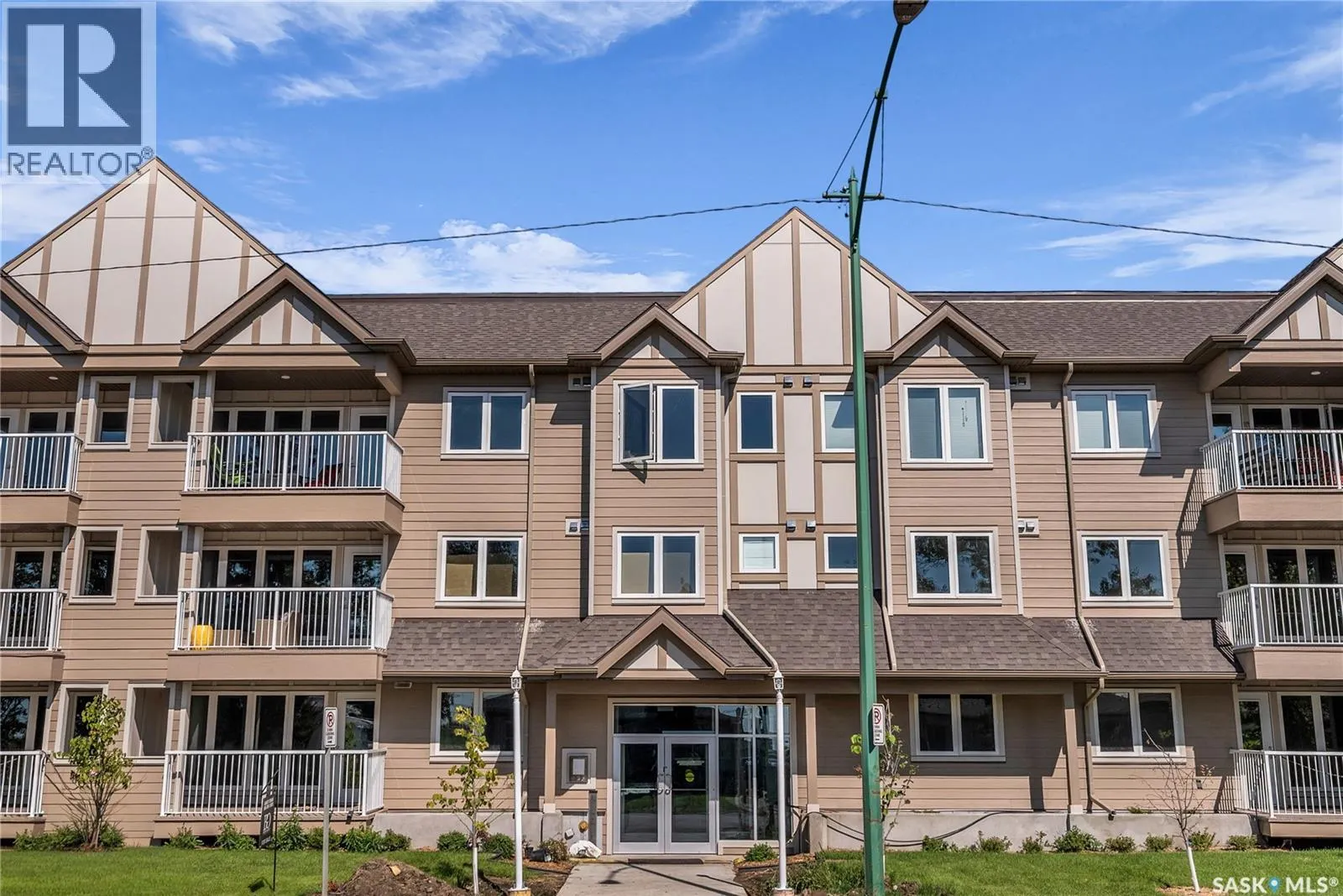 103 318 108th STREET W