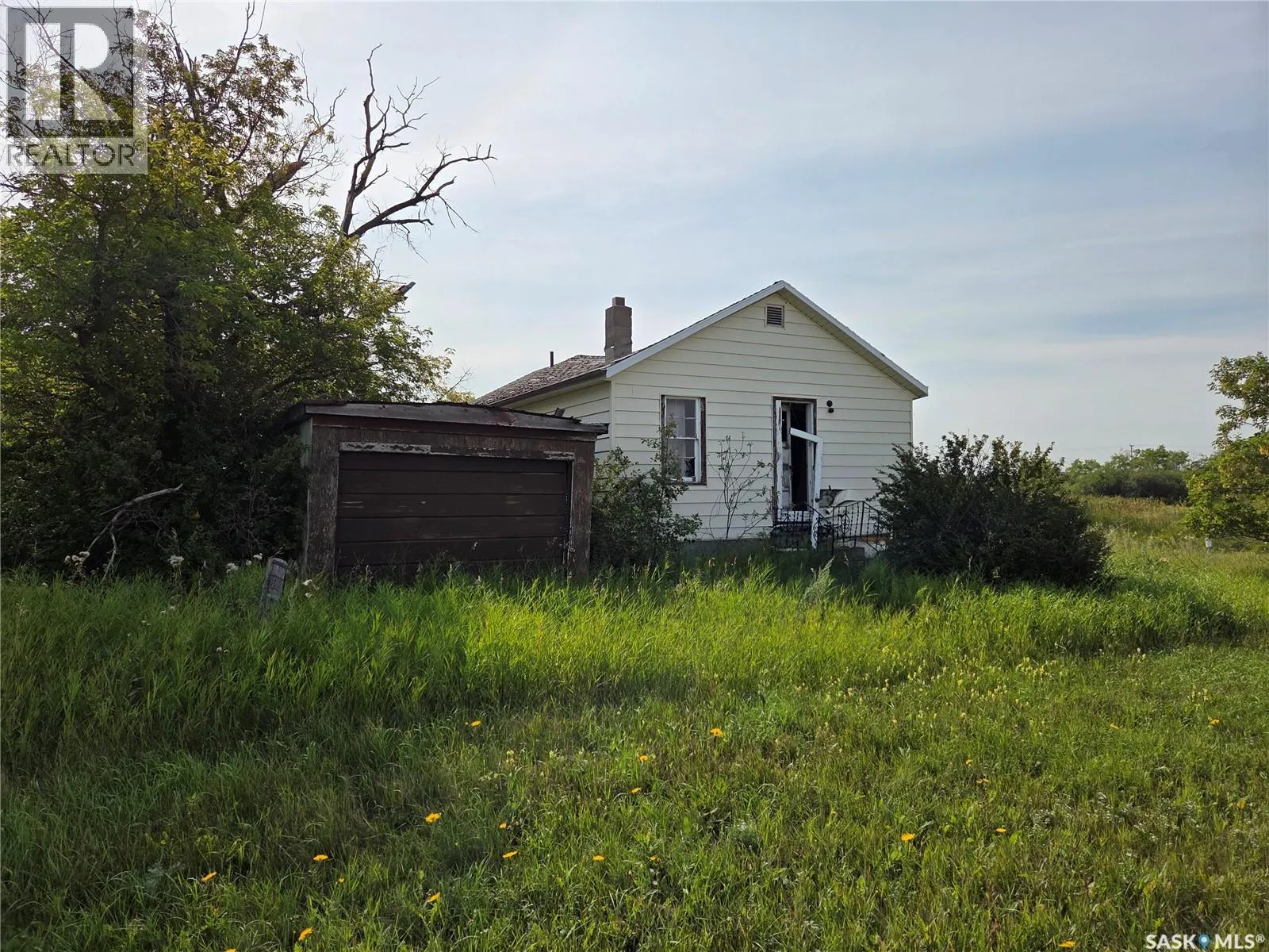 8 Sutherland STREET