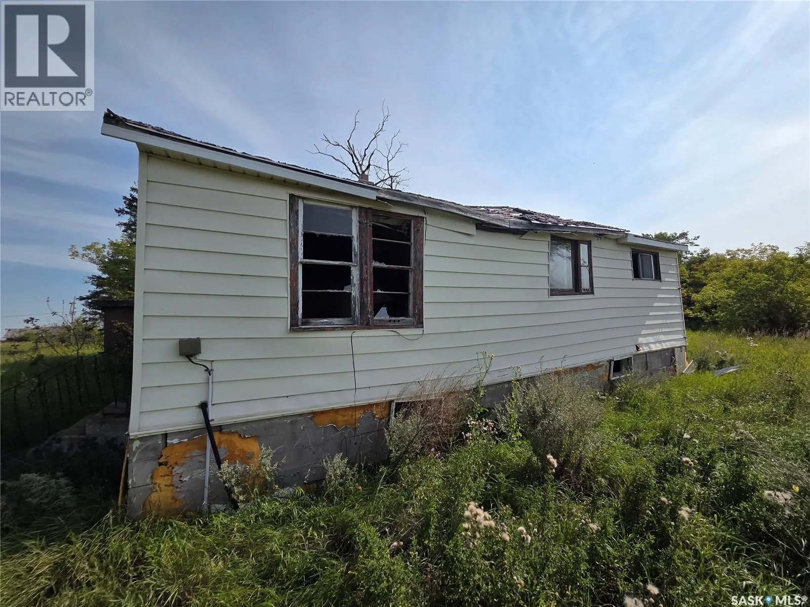 8 Sutherland STREET