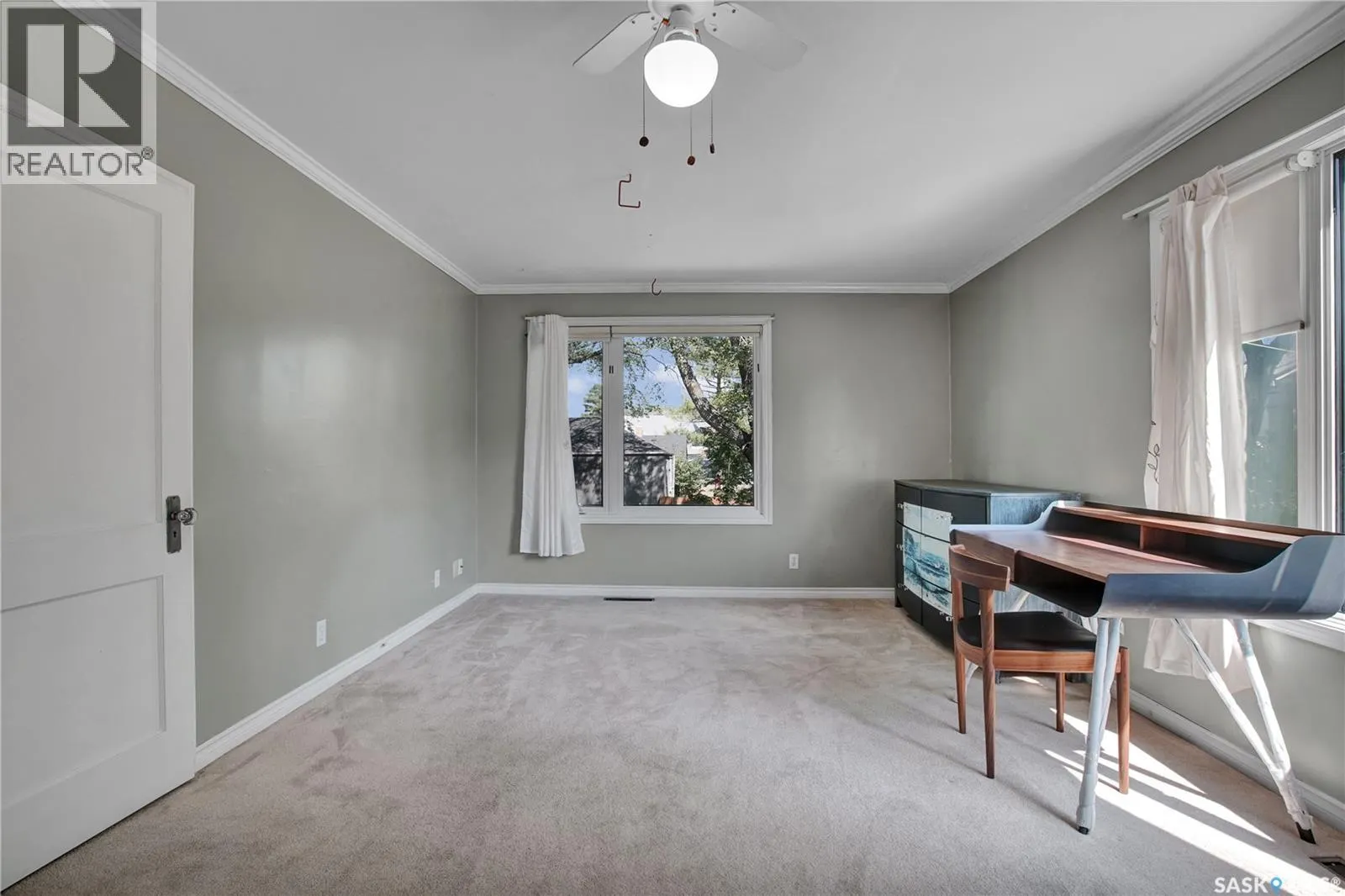 1301 Broadway AVENUE