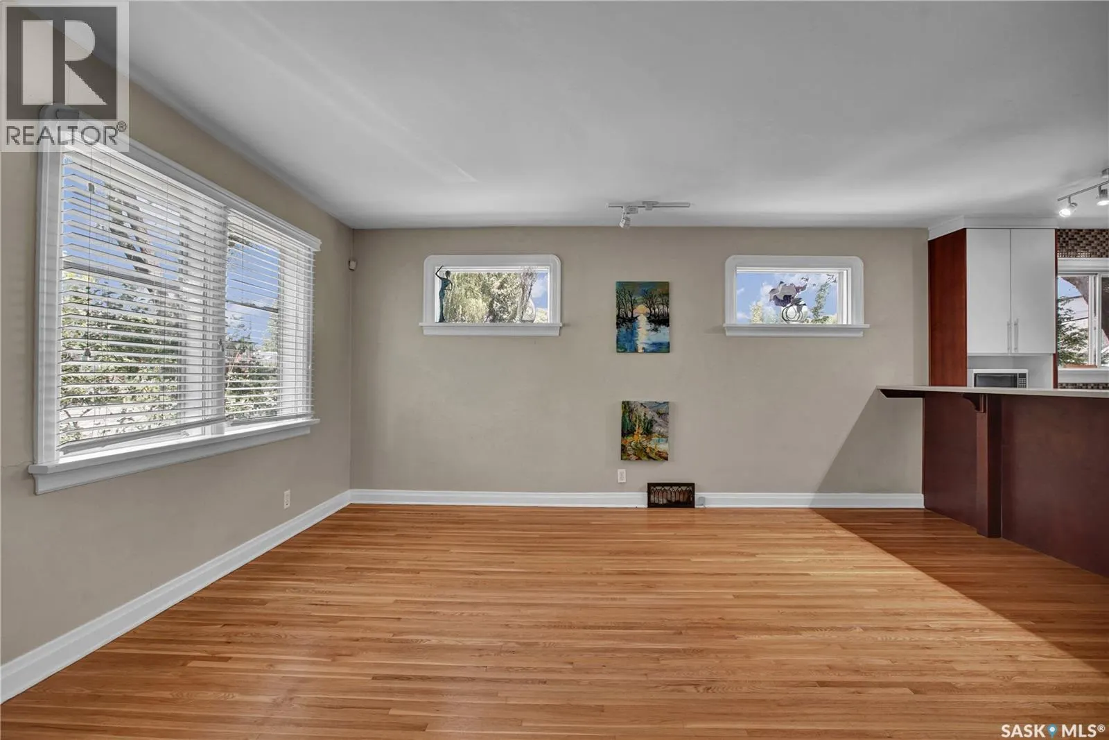 1301 Broadway AVENUE
