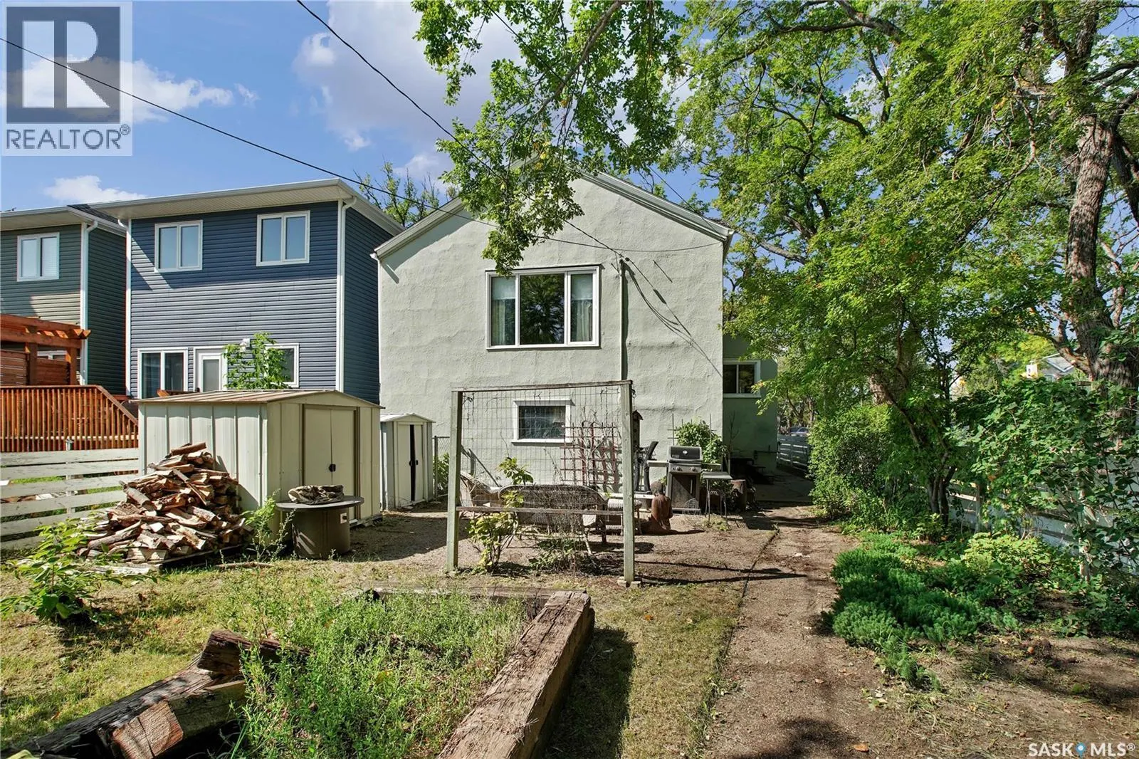 1301 Broadway AVENUE