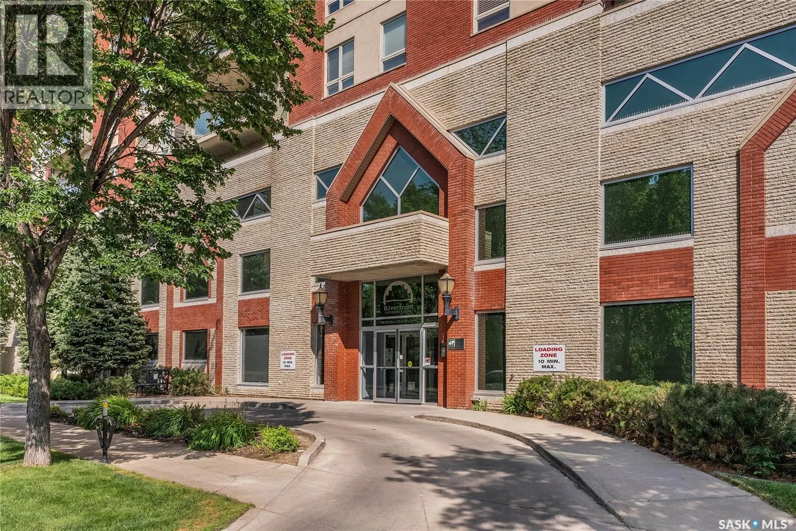 1205 902 Spadina CRESCENT E