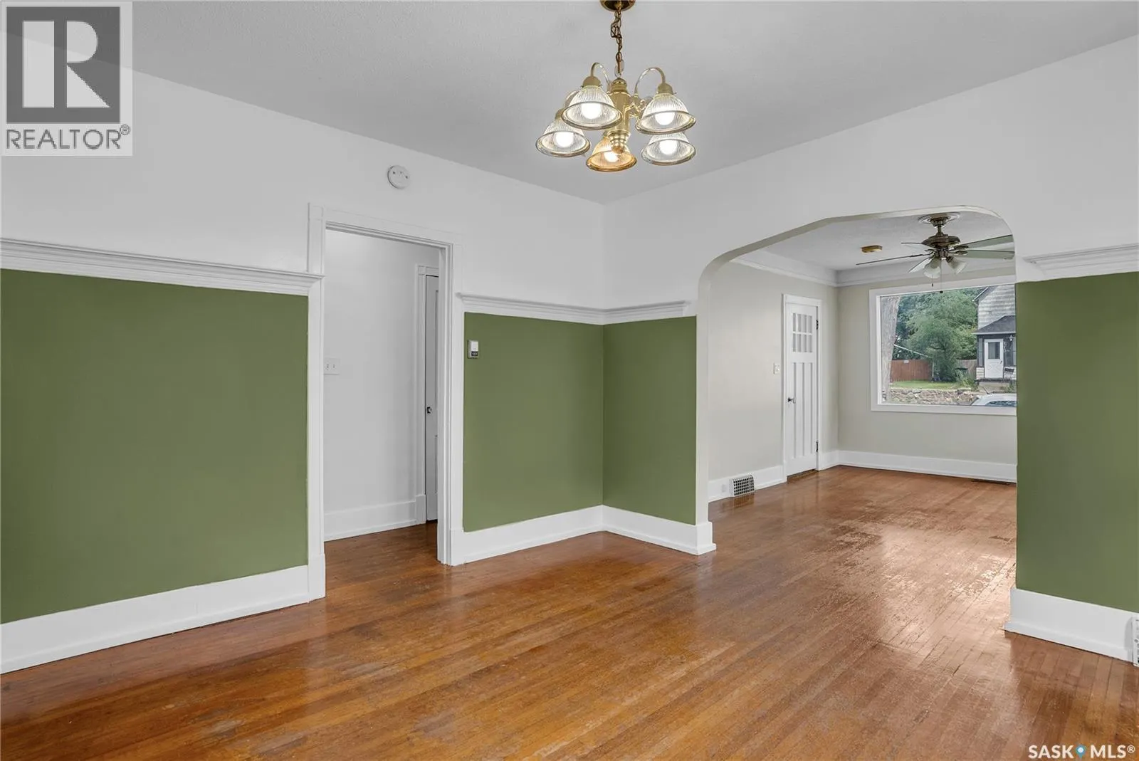 107 28th STREET W