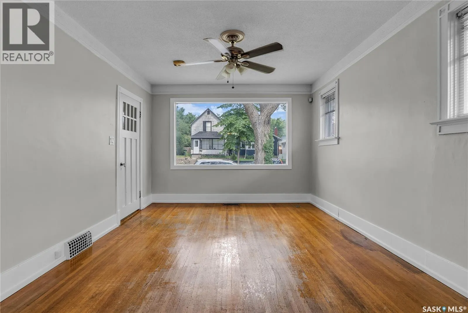 107 28th STREET W