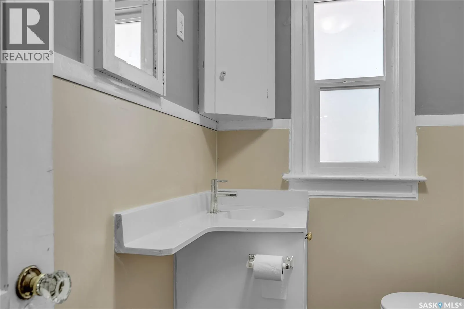 107 28th STREET W