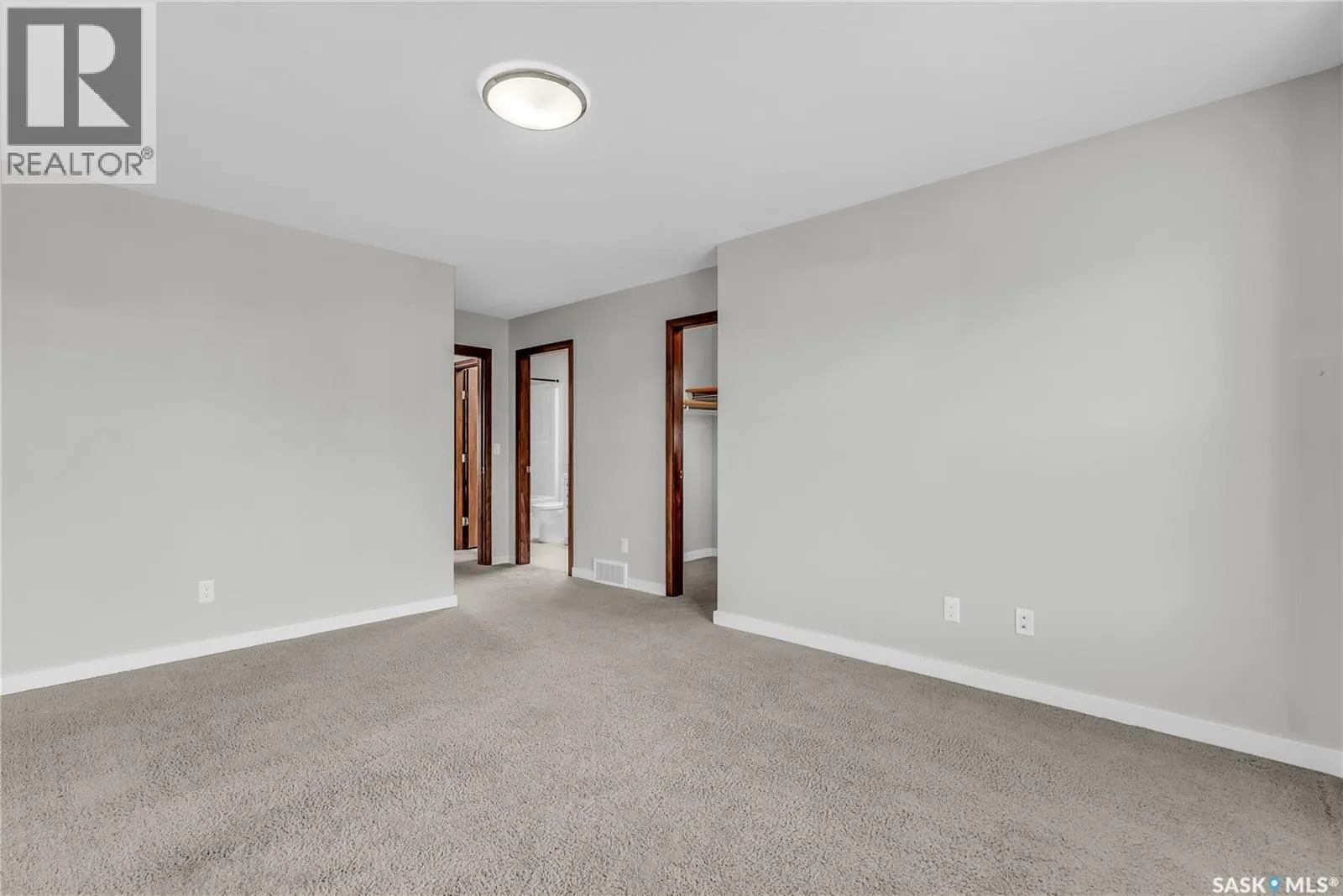 101 1303 Paton CRESCENT