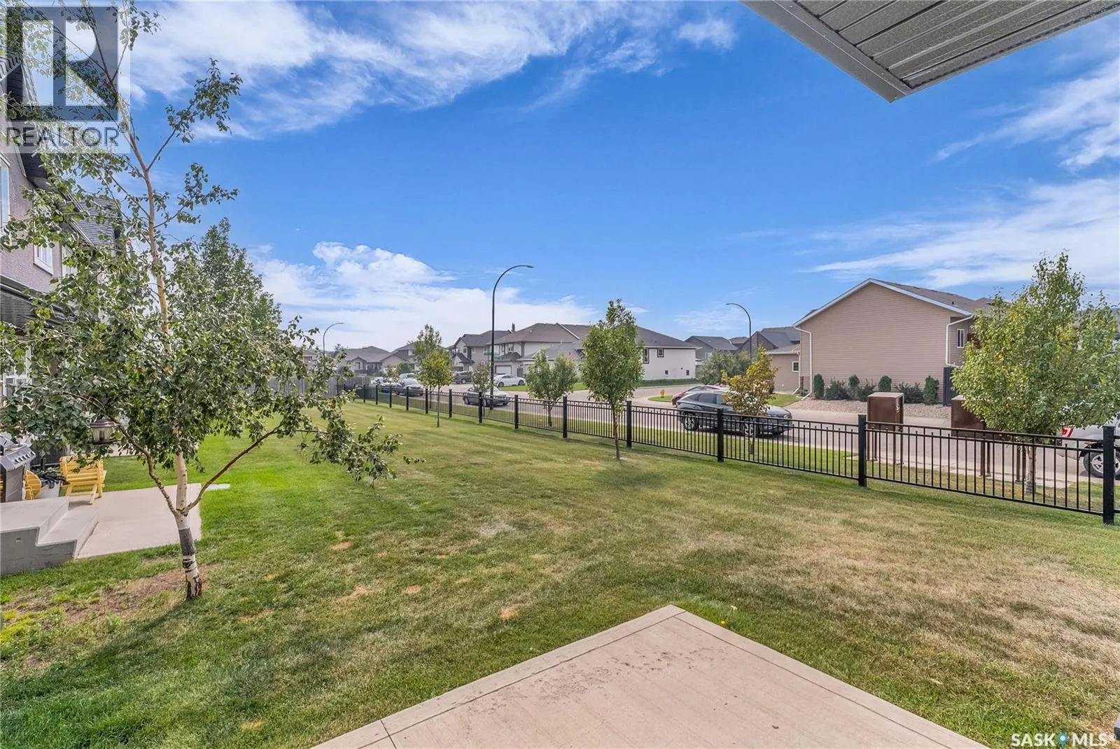 101 1303 Paton CRESCENT