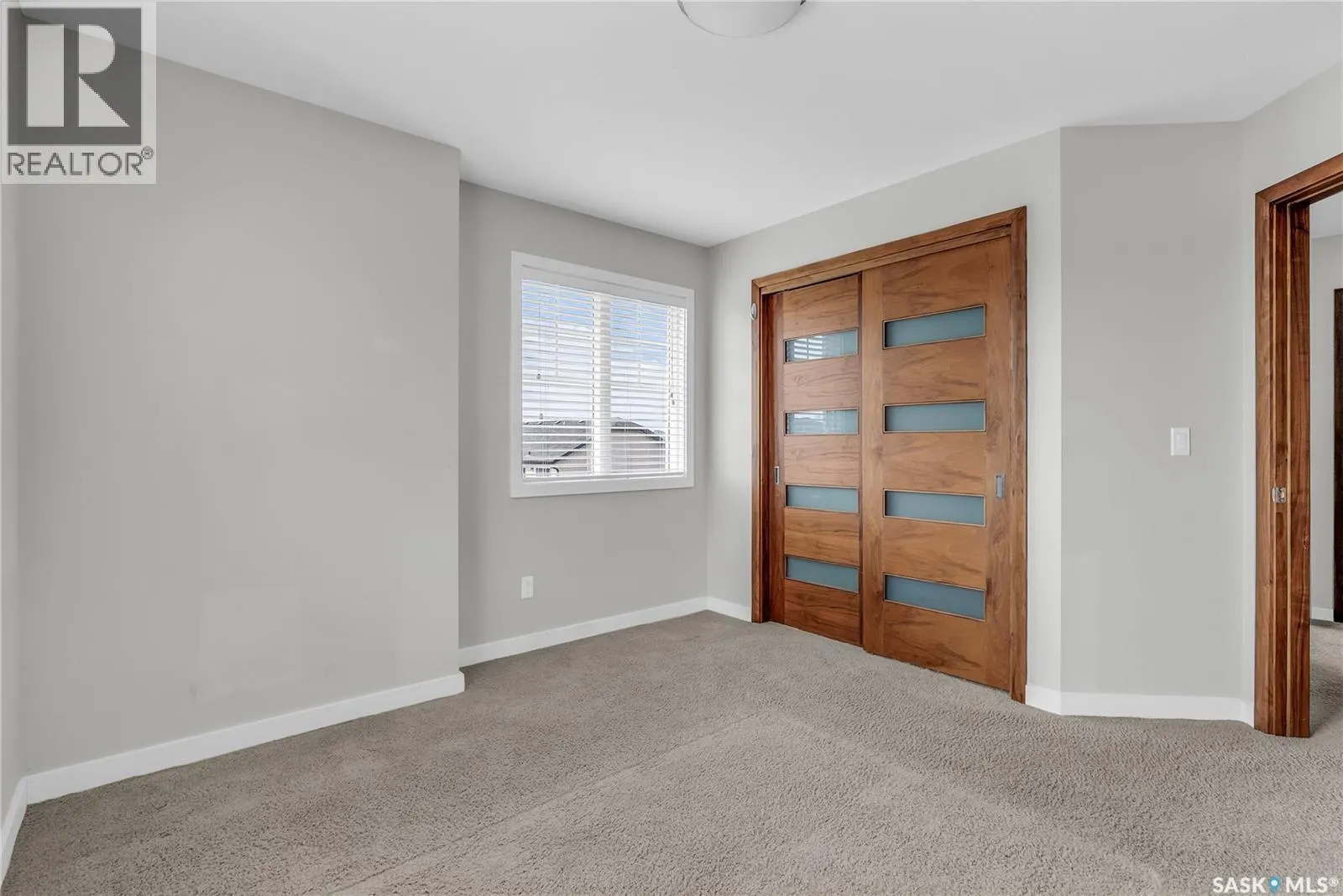 101 1303 Paton CRESCENT
