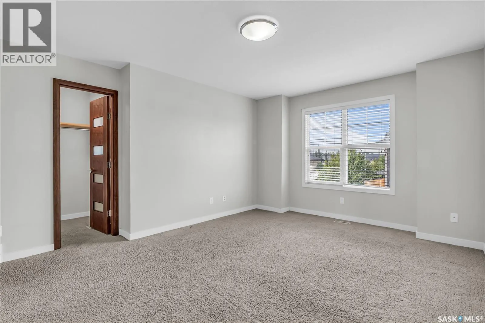 101 1303 Paton CRESCENT