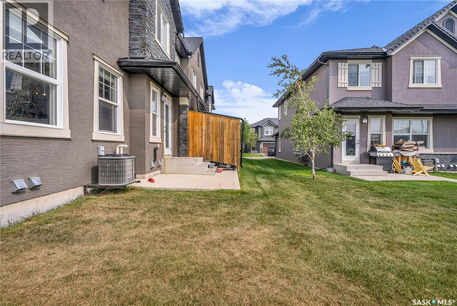 101 1303 Paton CRESCENT