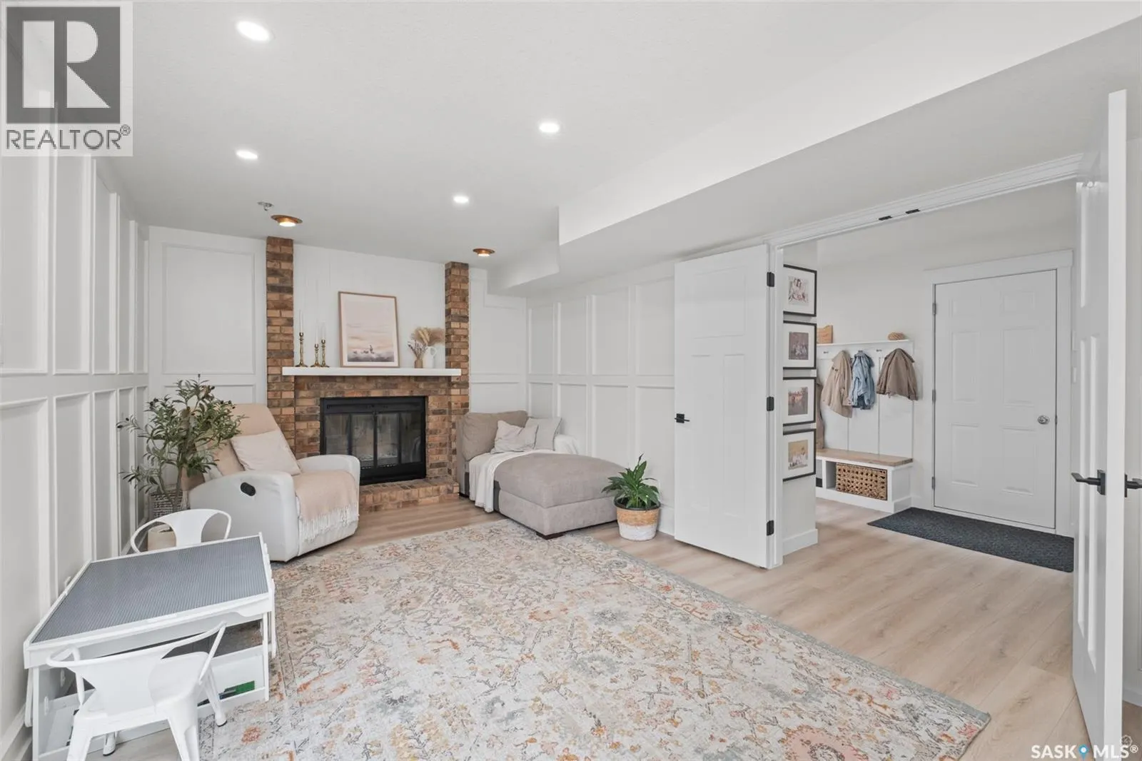 840 Chester PLACE