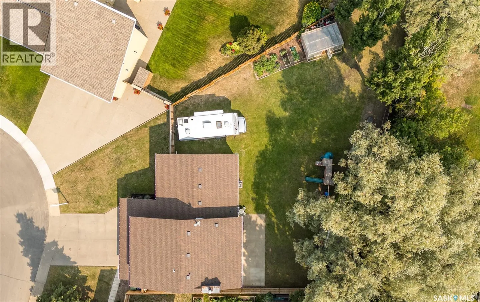 840 Chester PLACE
