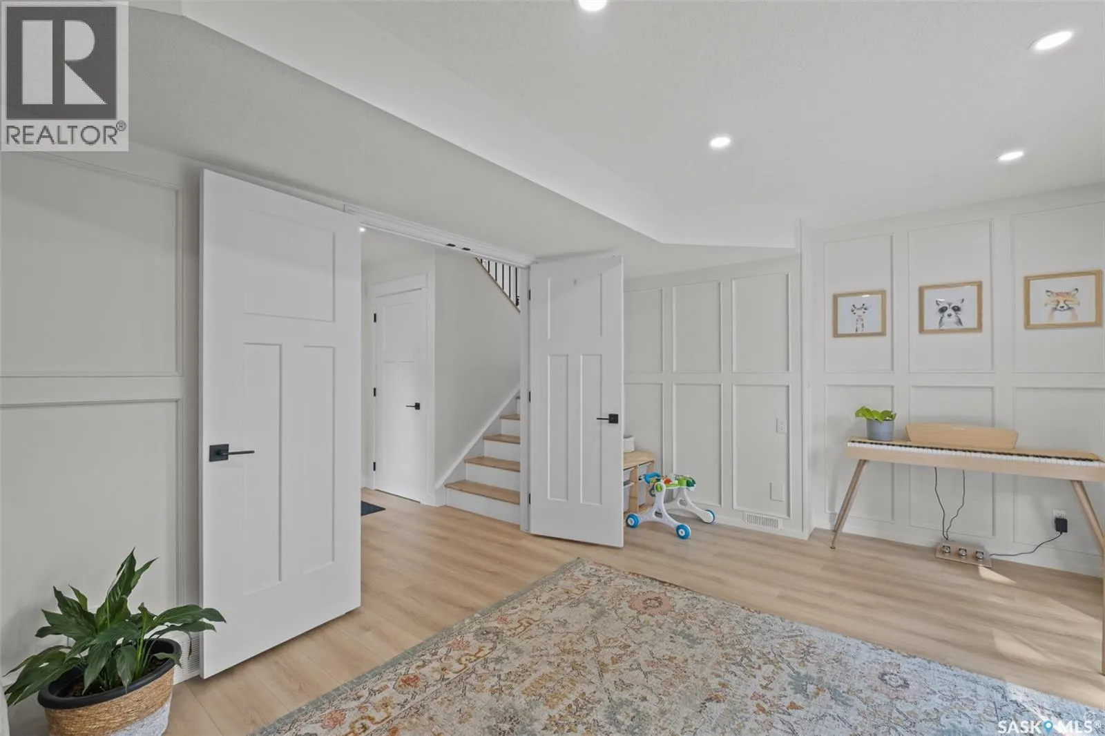 840 Chester PLACE