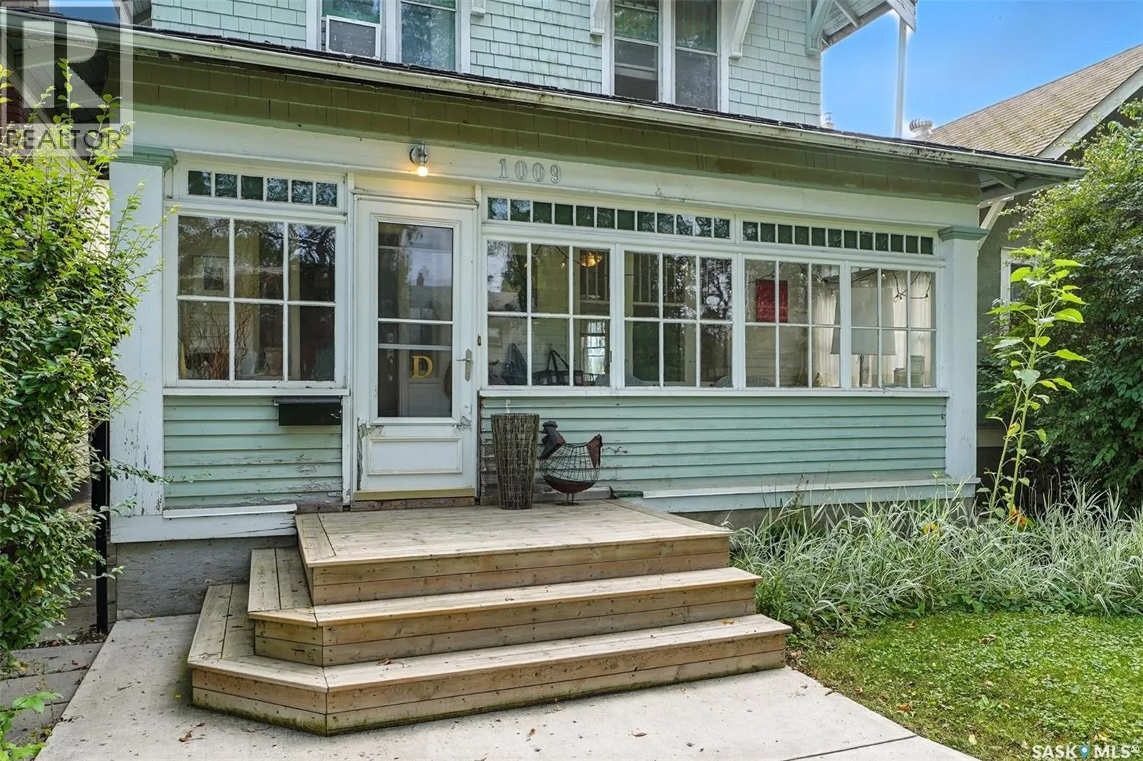 1009 MCPHERSON AVENUE
