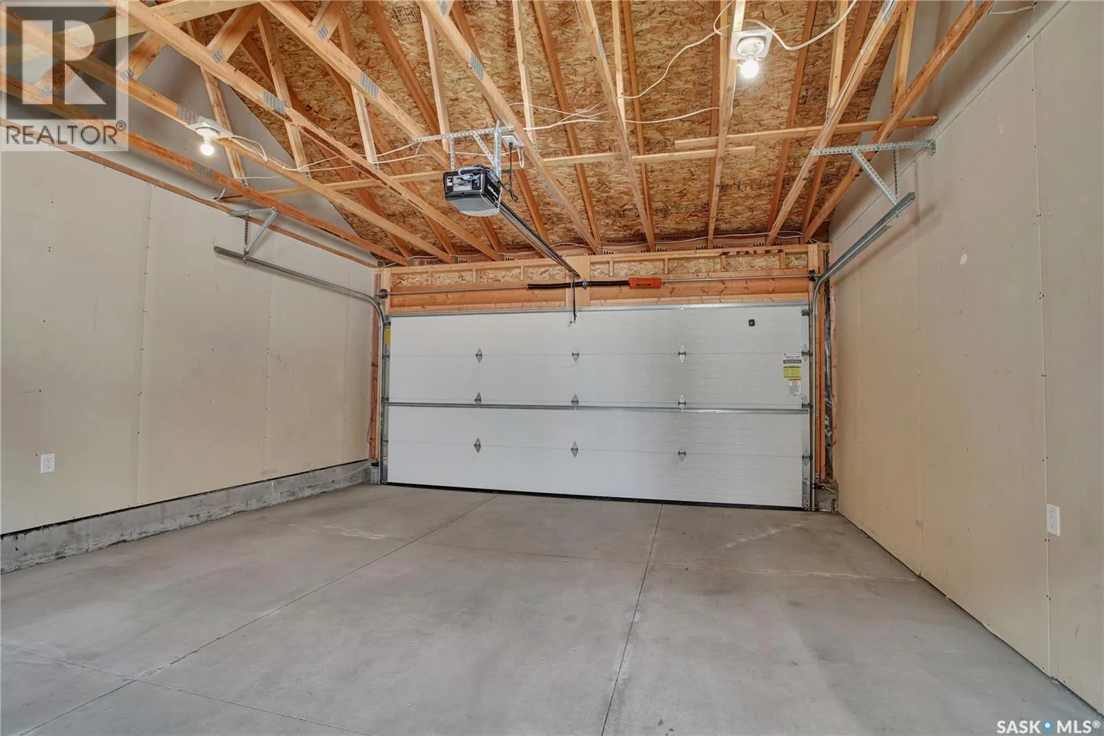 4166 Brighton CIRCLE
