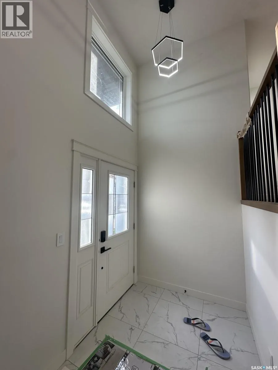 738 Bentley MANOR