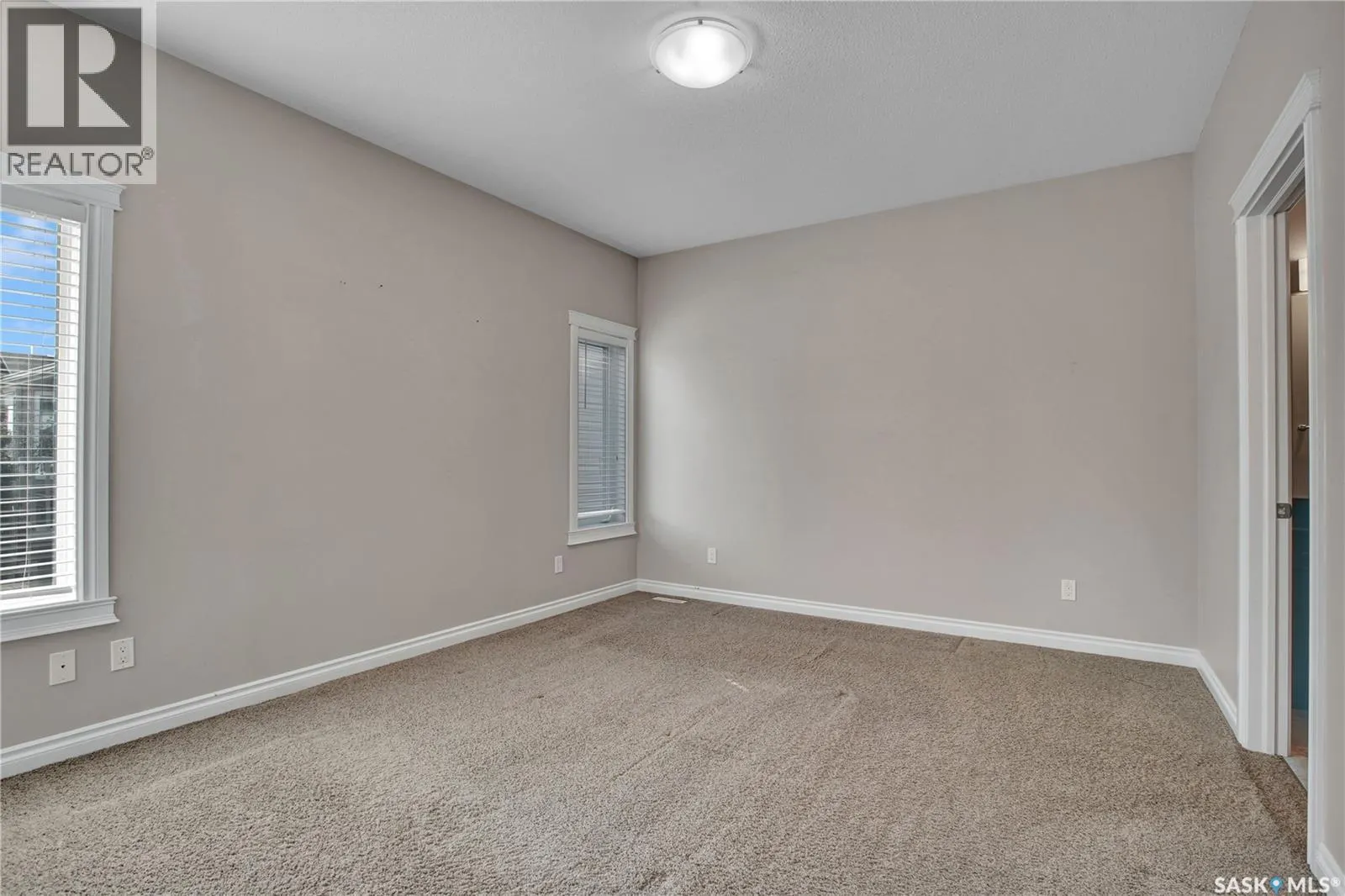 534 Allwood MANOR