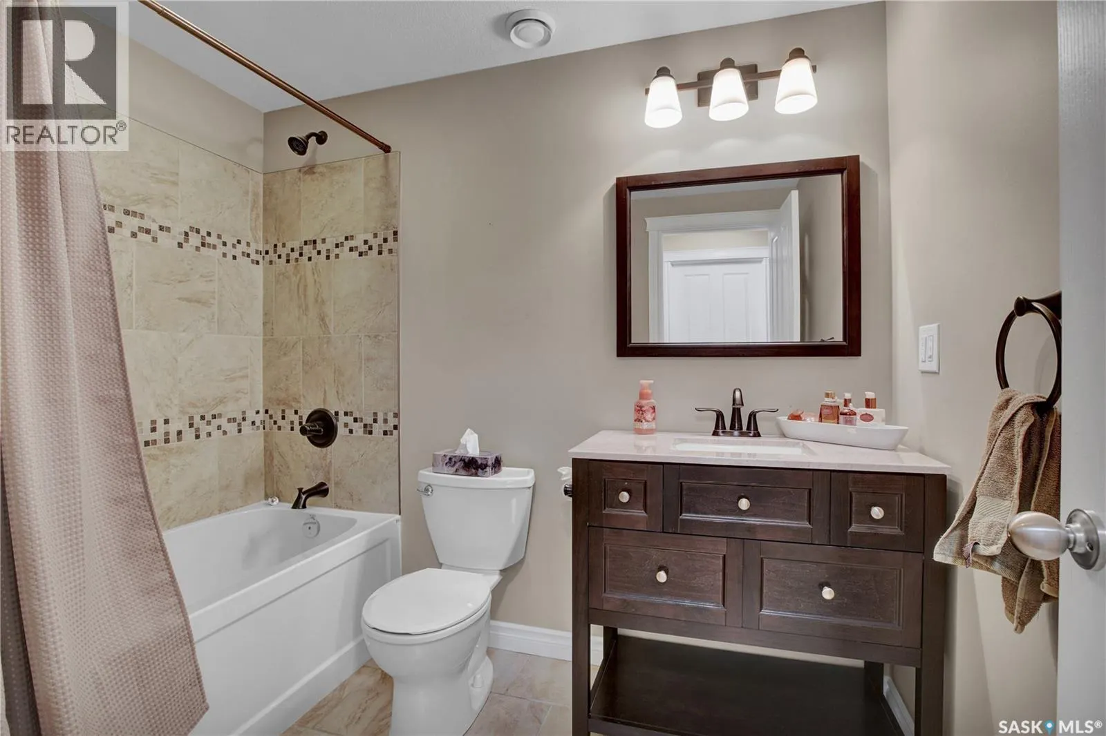 534 Allwood MANOR