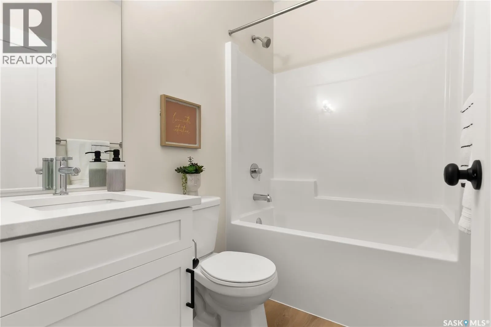 485 Germain MANOR