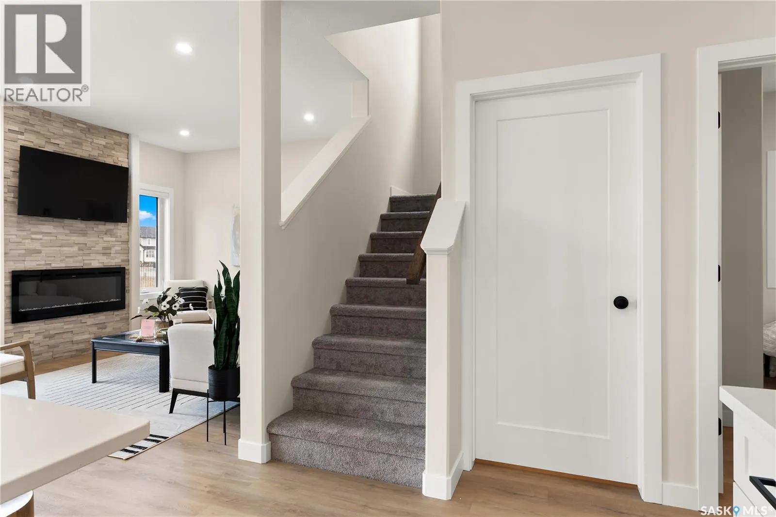 485 Germain MANOR