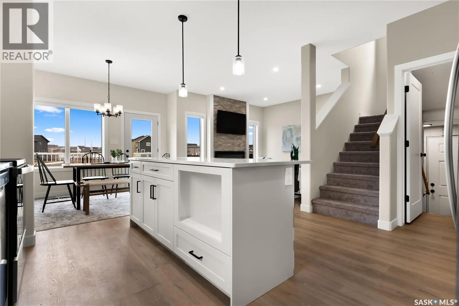 485 Germain MANOR