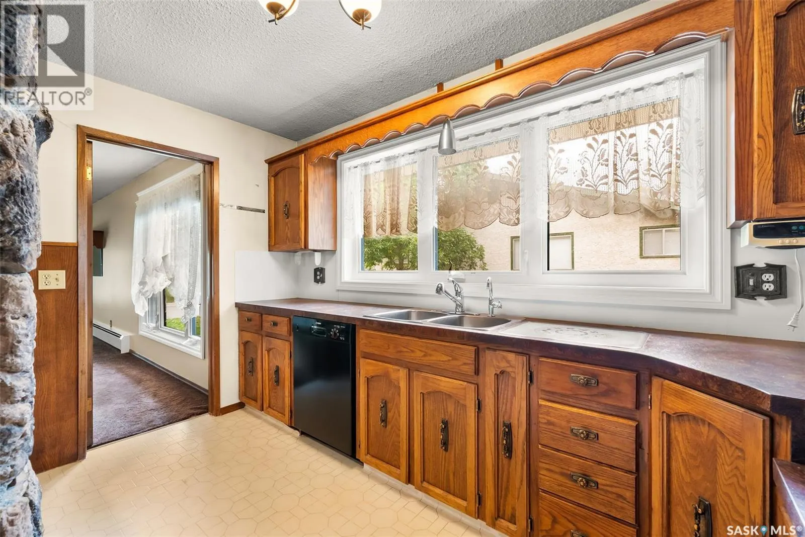 74 Marquis CRESCENT