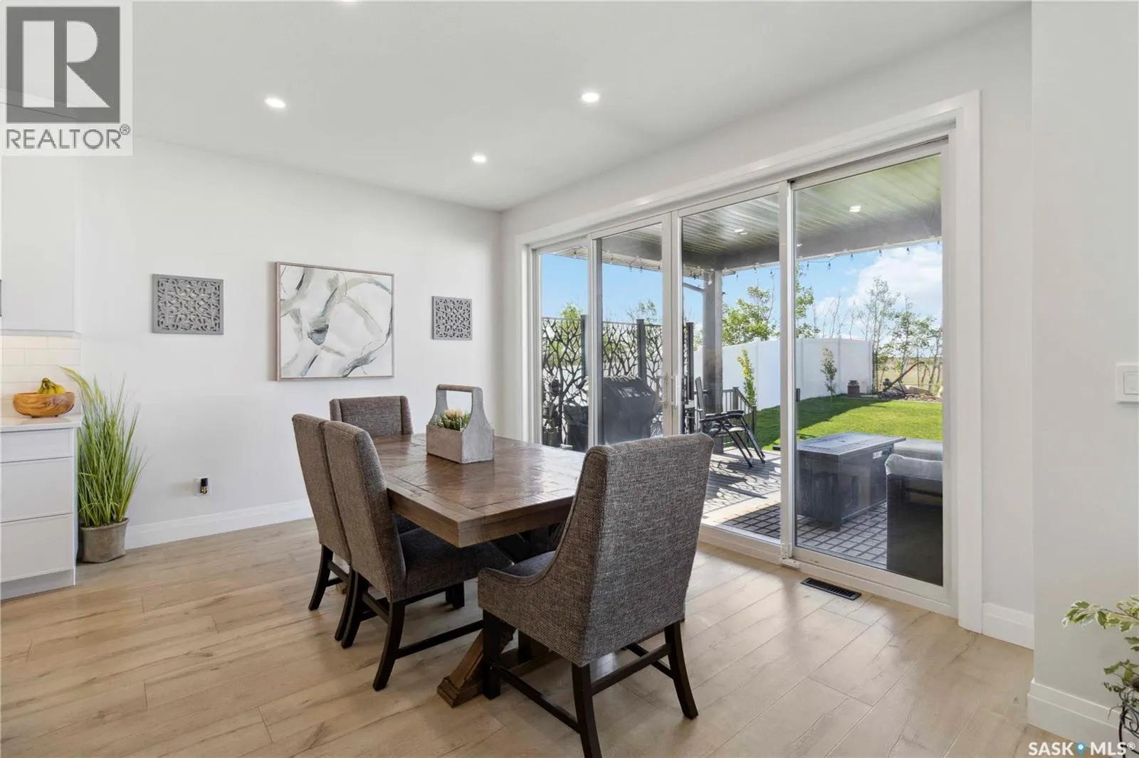 416 Woolf BEND