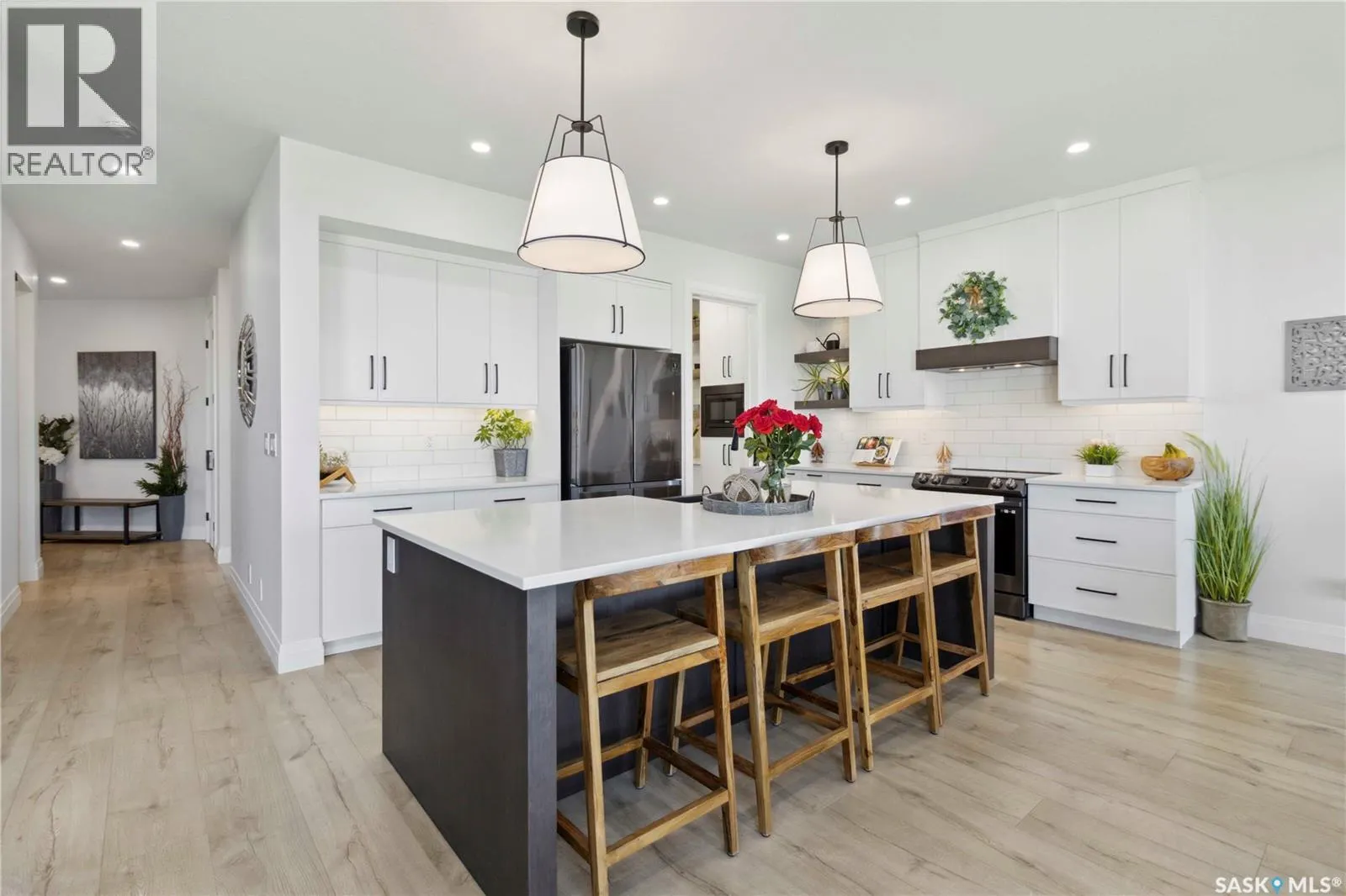 416 Woolf BEND