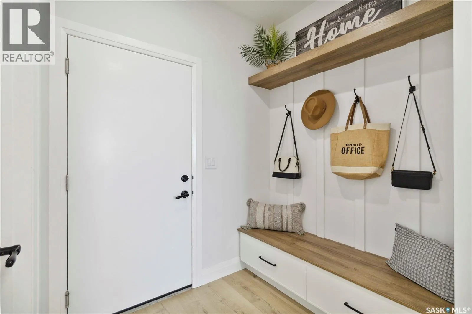 416 Woolf BEND