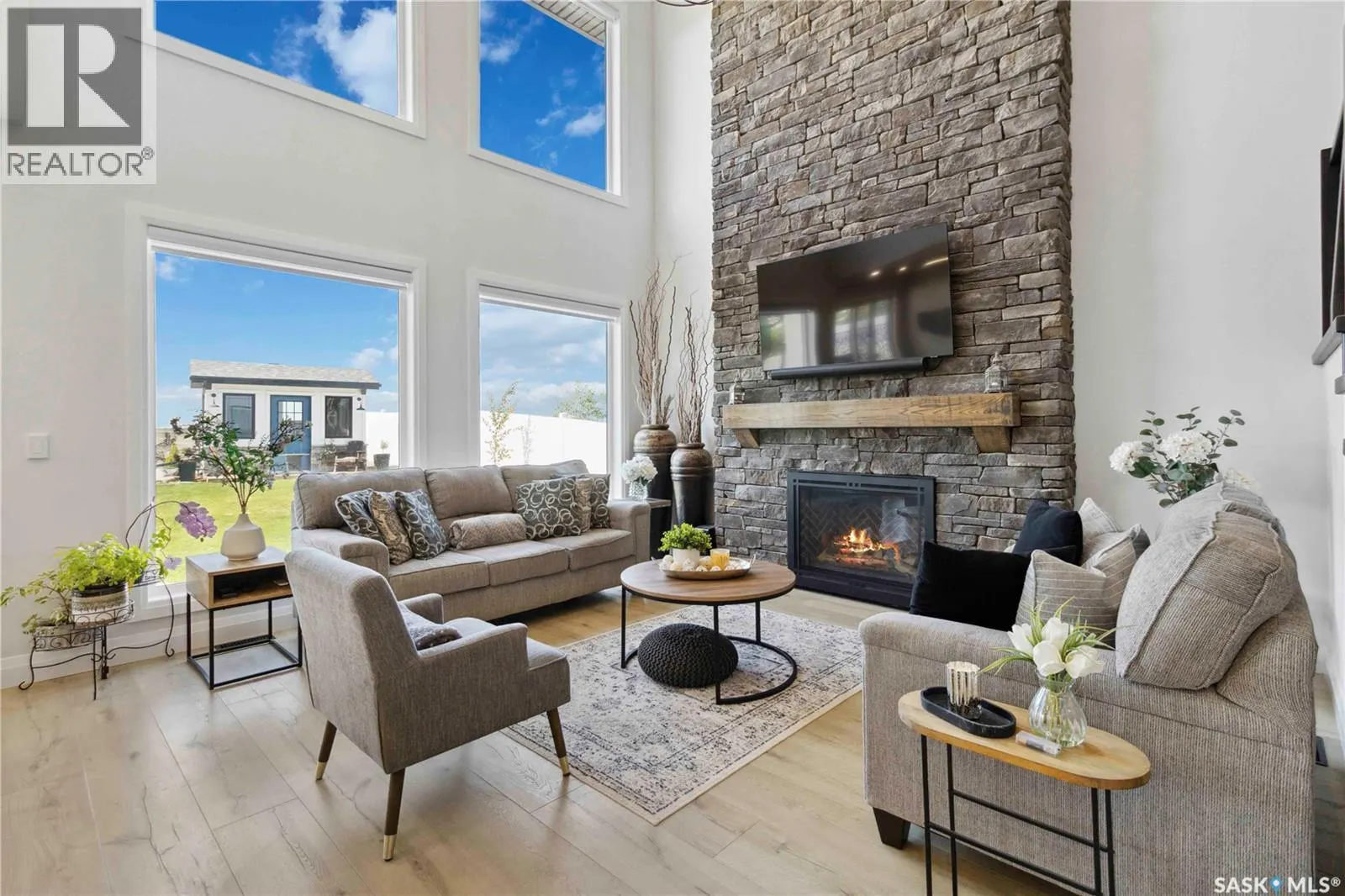 416 Woolf BEND