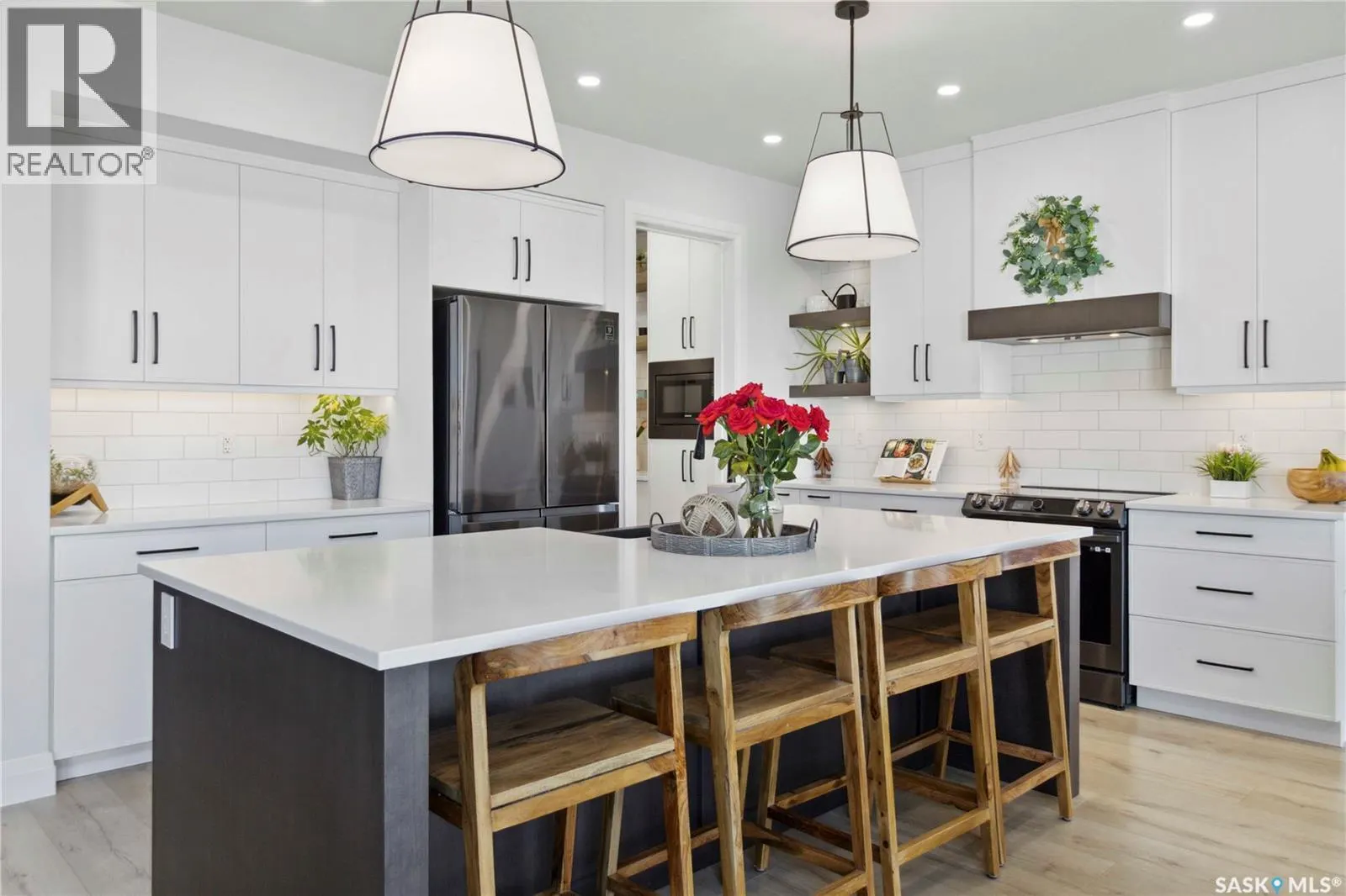 416 Woolf BEND