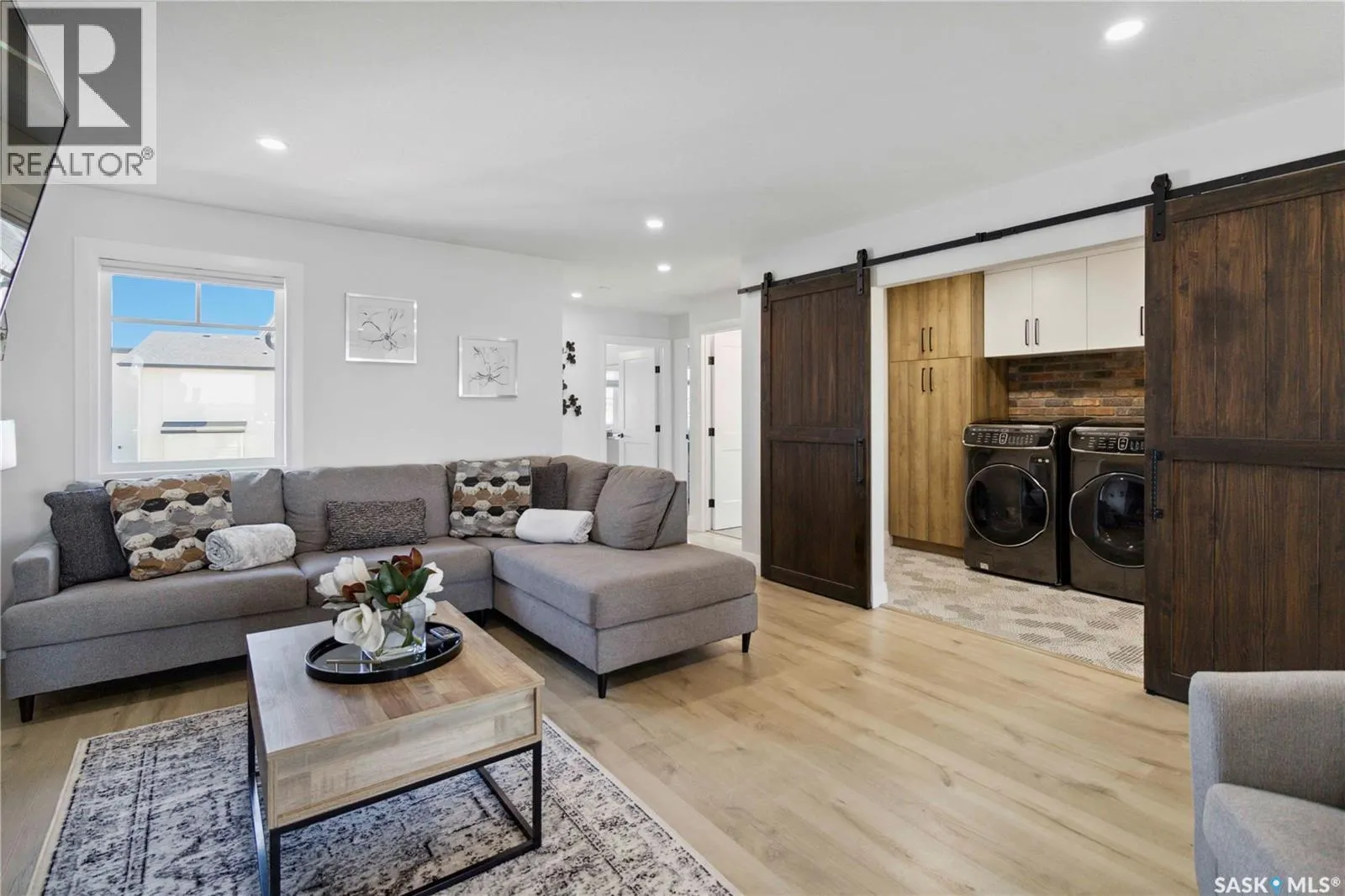 416 Woolf BEND