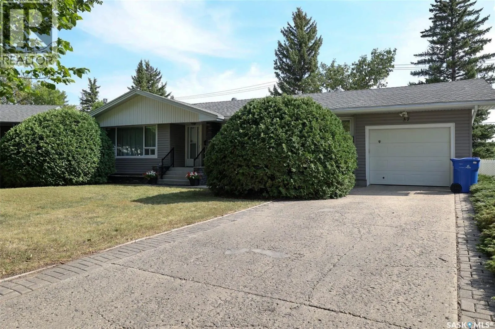 37 Darke CRESCENT