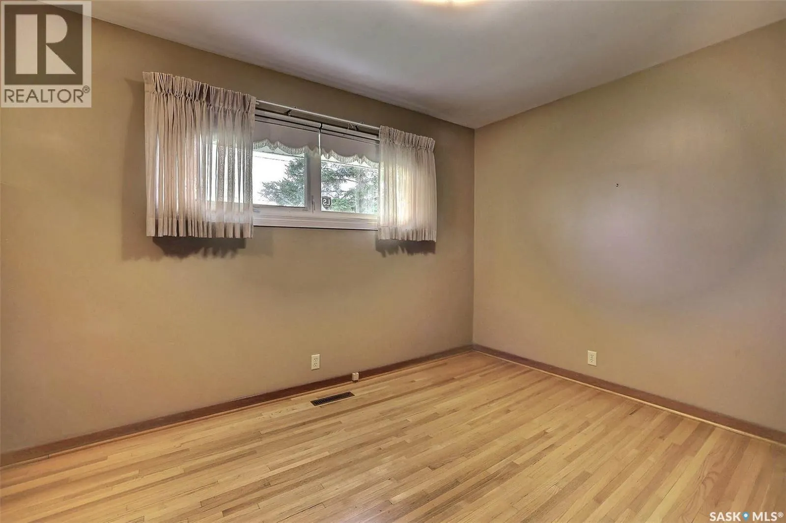 37 Darke CRESCENT