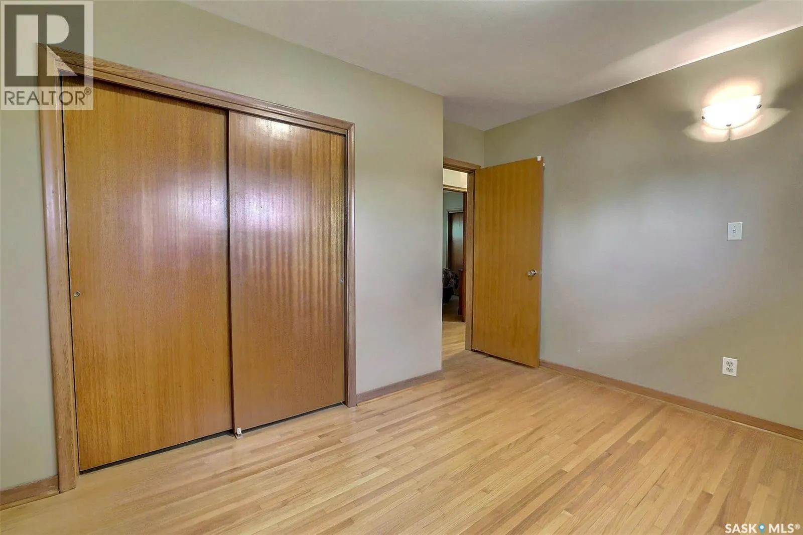 37 Darke CRESCENT