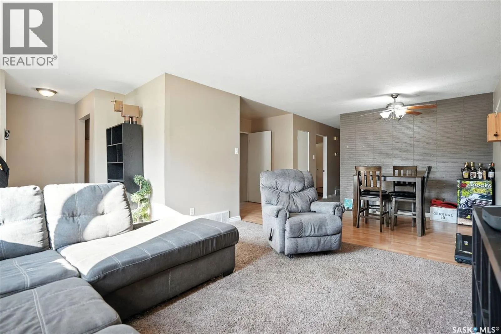 1461-1463 EAST HEIGHTS